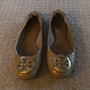 Cute Tory Burch “Reva” flats. Authentic. Size 8.